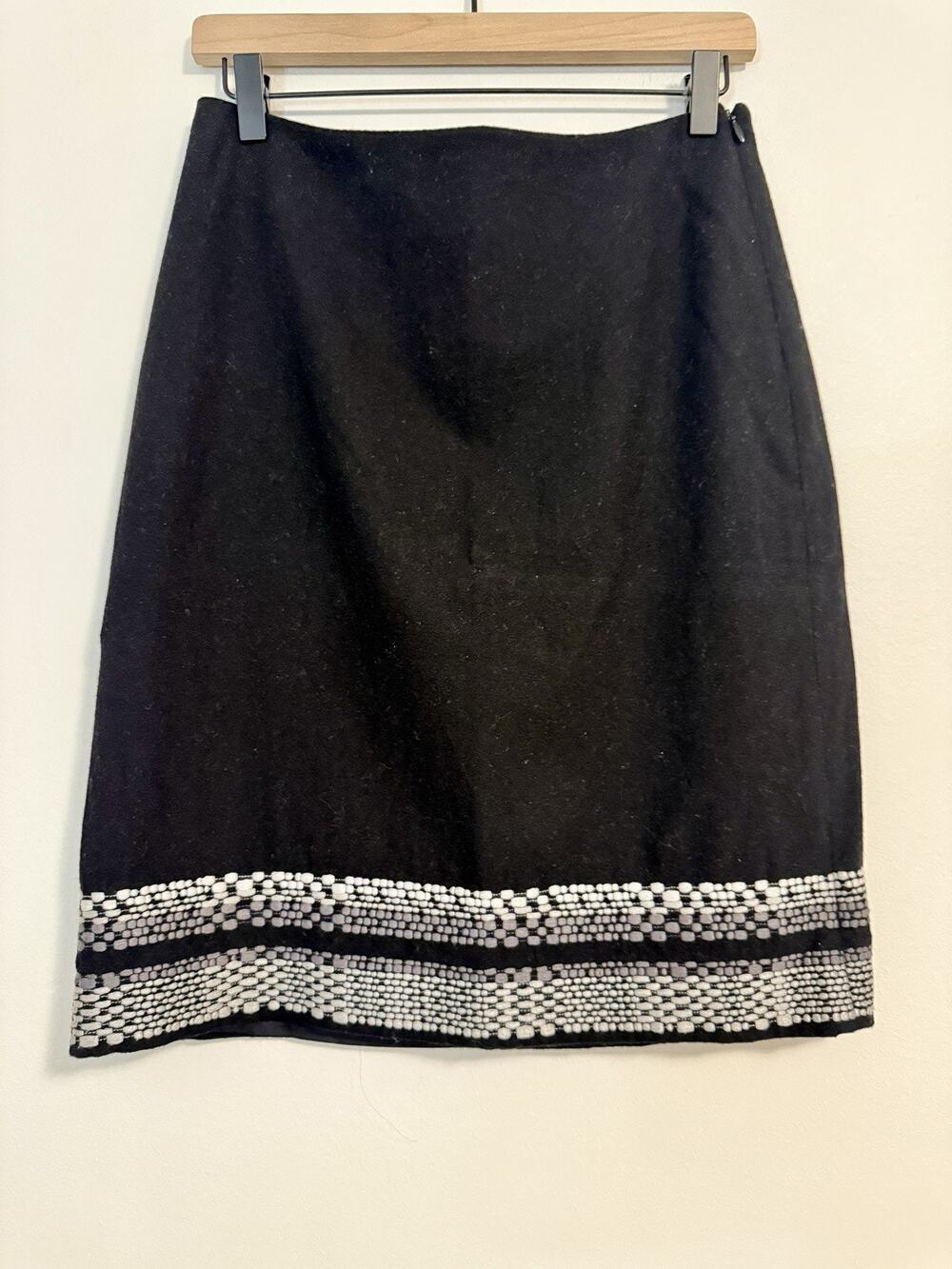 Boden Wool Blend A-Line Skirt Sz 6 Black Embroidered Accents Lined Boho Office
